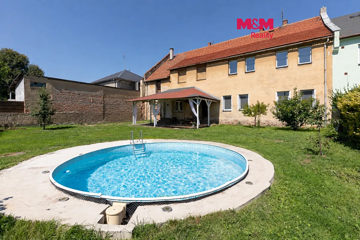 Prodej rodinného domu 230 m², pozemek 225 m²